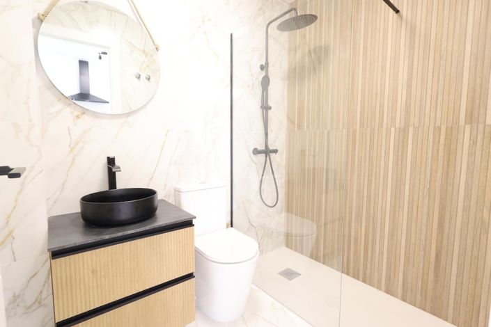 Image No.26-3 Bed House for sale