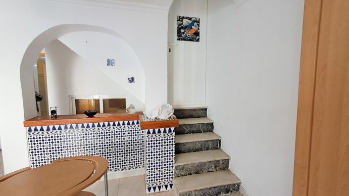 Image No.11-5 Bed House for sale