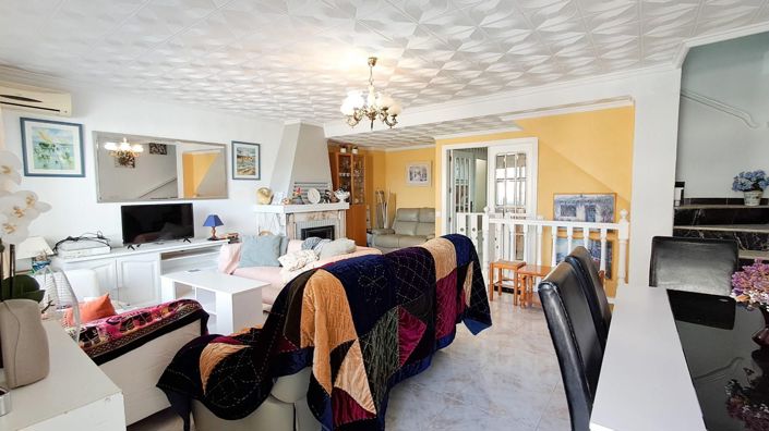 Image No.14-5 Bed House for sale