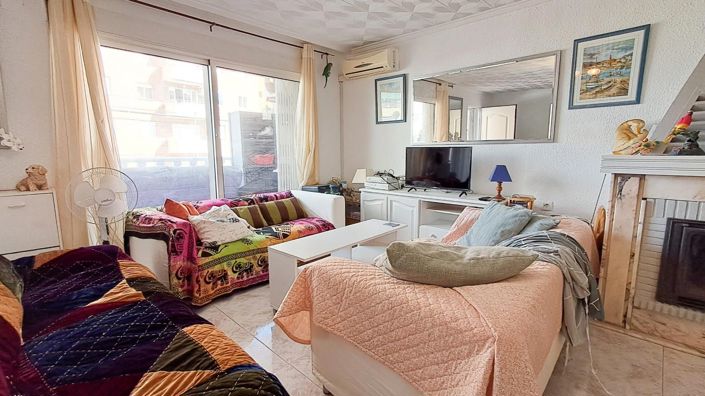 Image No.16-5 Bed House for sale