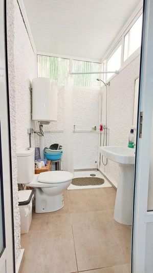 Image No.19-5 Bed House for sale