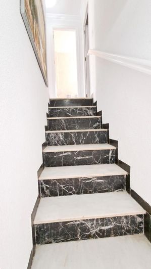 Image No.21-5 Bed House for sale