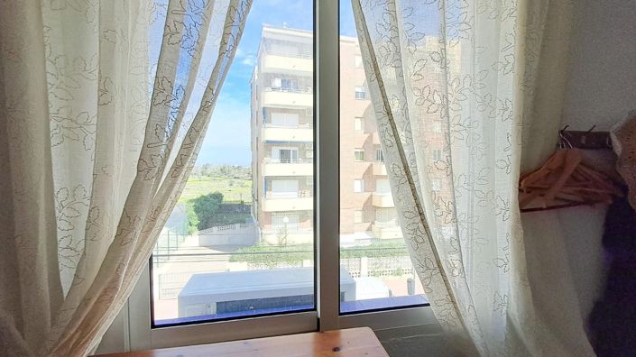 Image No.40-5 Bed House for sale