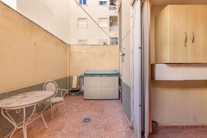 Image No.20-1 Bed Bungalow for sale