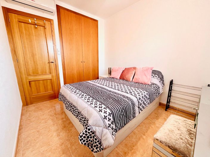 Image No.11-3 Bed House for sale