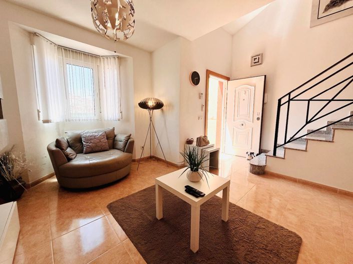 Image No.20-3 Bed House for sale