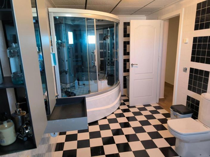 Image No.25-4 Bed Villa for sale