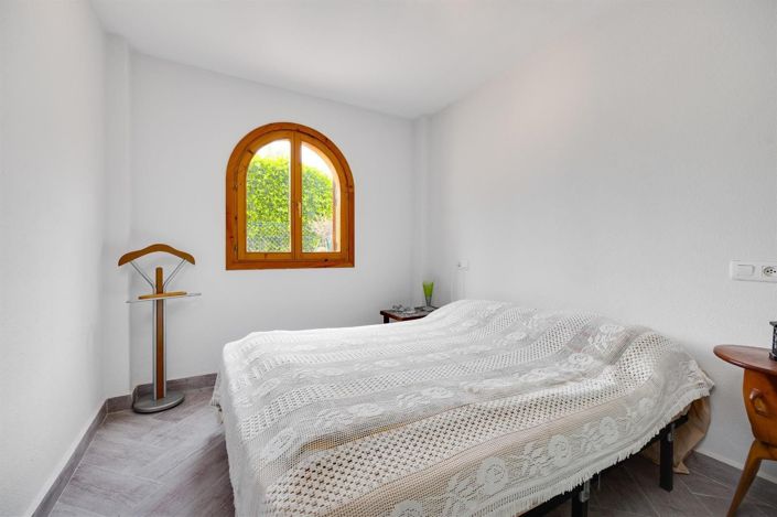 Image No.10-2 Bed Bungalow for sale