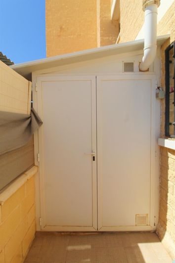 Image No.22-2 Bed Bungalow for sale