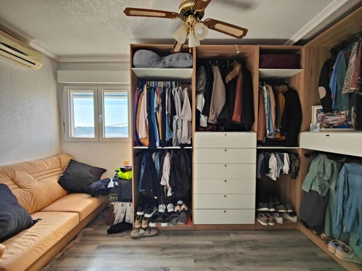 Image No.21-4 Bed House for sale