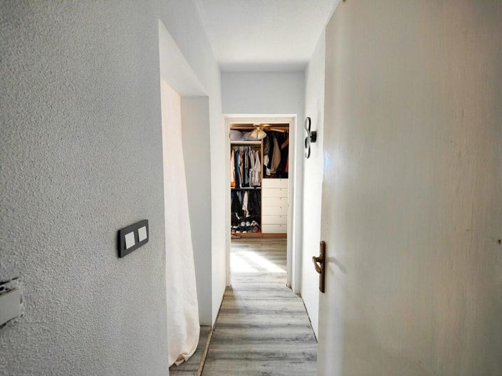 Image No.24-4 Bed House for sale