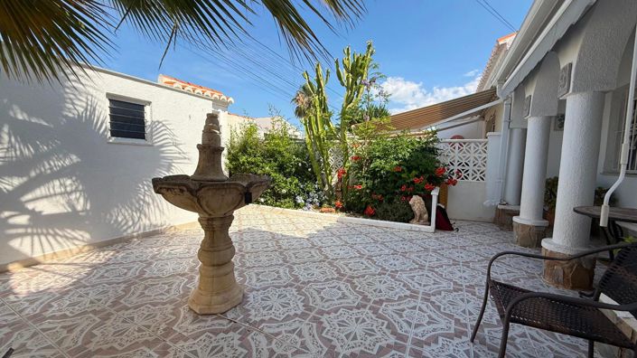 Image No.20-3 Bed Villa for sale