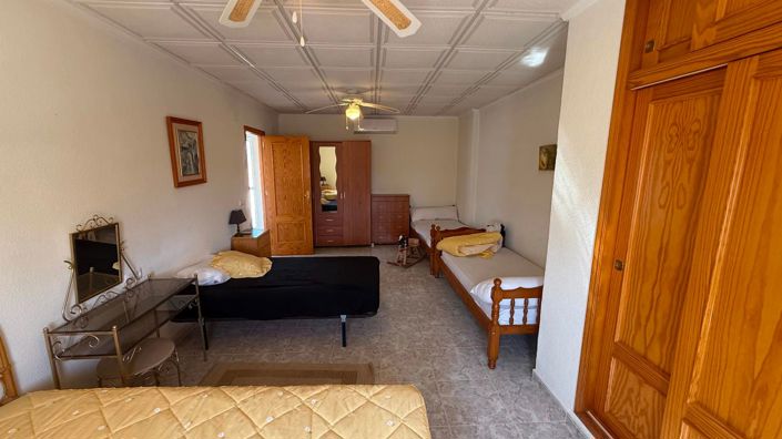 Image No.28-3 Bed Villa for sale