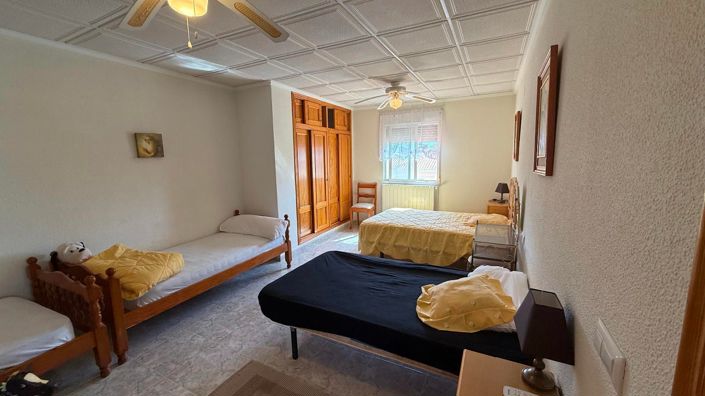 Image No.35-3 Bed Villa for sale