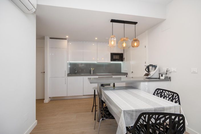 Image No.17-2 Bed Apartment for sale