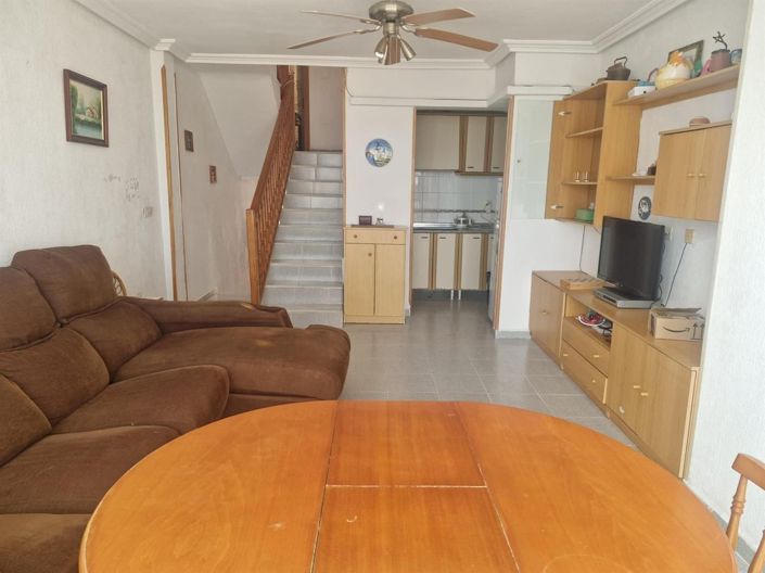 Image No.5-2 Bed House for sale