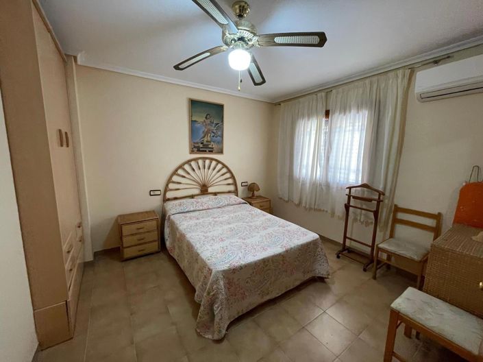 Image No.21-6 Bed House for sale