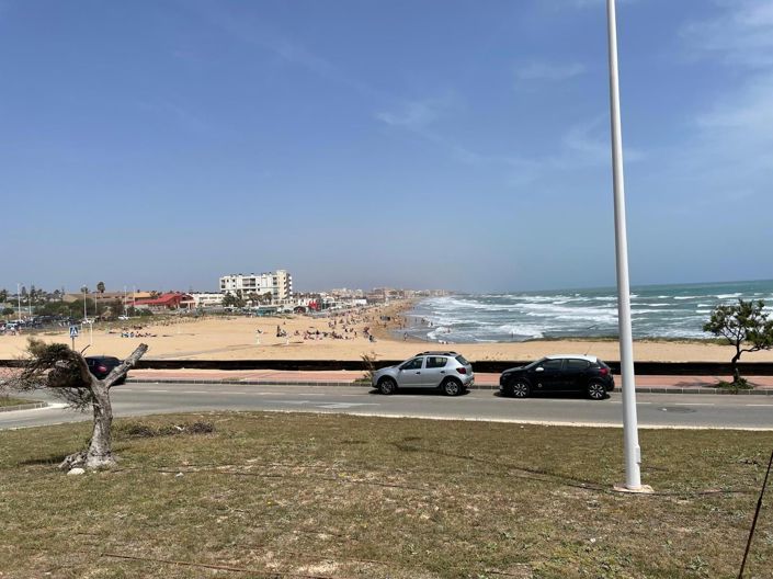 Image No.38-6 Bed House for sale