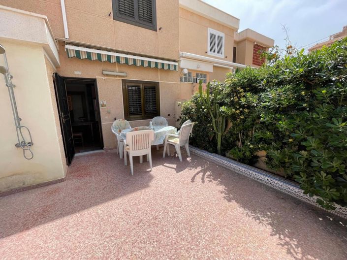 Image No.4-6 Bed House for sale