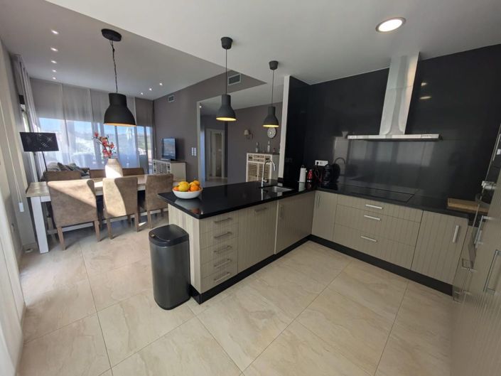 Image No.19-3 Bed Villa for sale