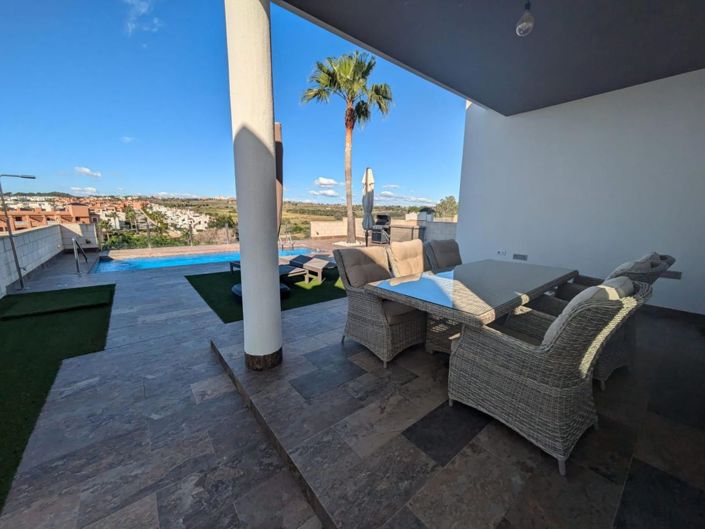 Image No.7-3 Bed Villa for sale