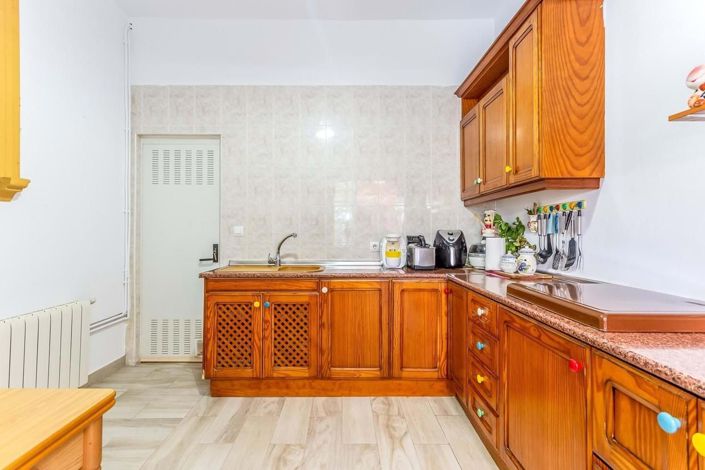 Image No.17-3 Bed Villa for sale