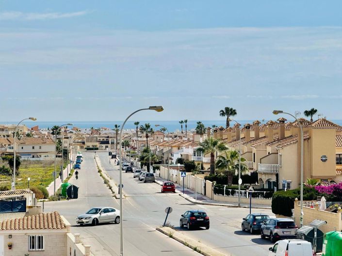 Image No.2-3 Bed Villa for sale