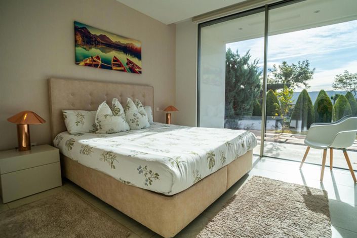 Image No.28-4 Bed Villa for sale