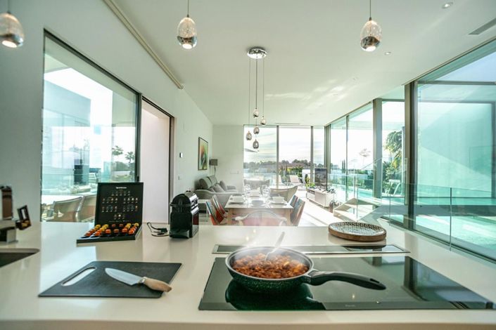 Image No.5-4 Bed Villa for sale