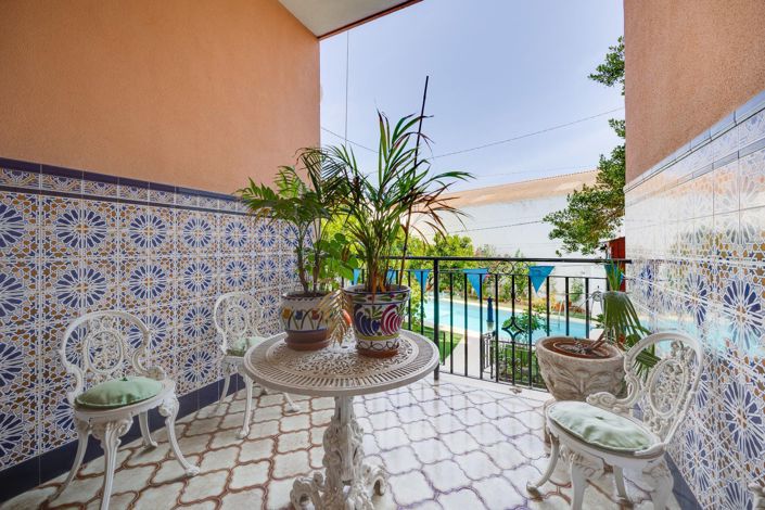 Image No.30-12 Bed Villa for sale