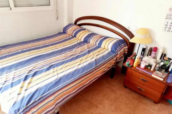 Image No.15-3 Bed House for sale