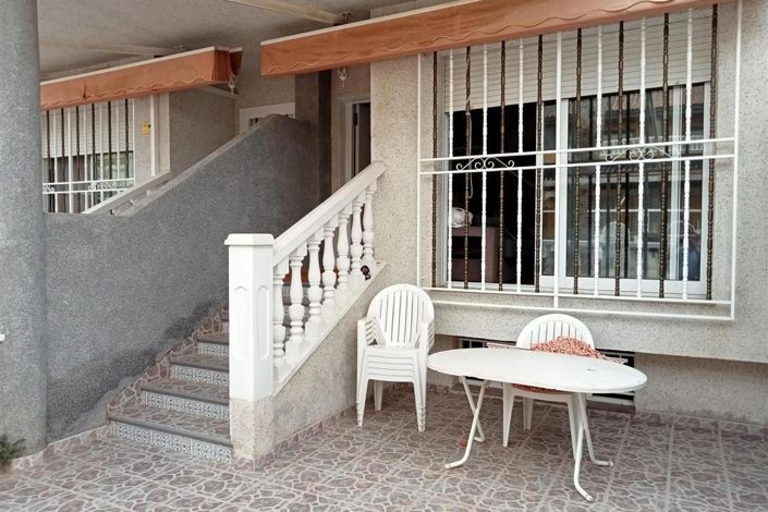 Image No.16-3 Bed House for sale