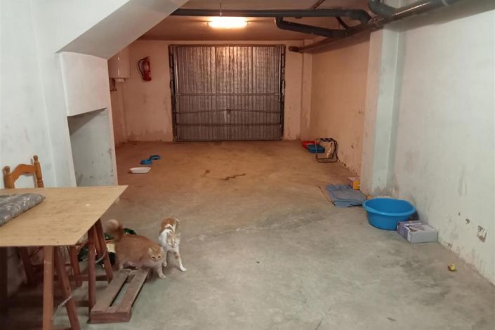 Image No.19-3 Bed House for sale