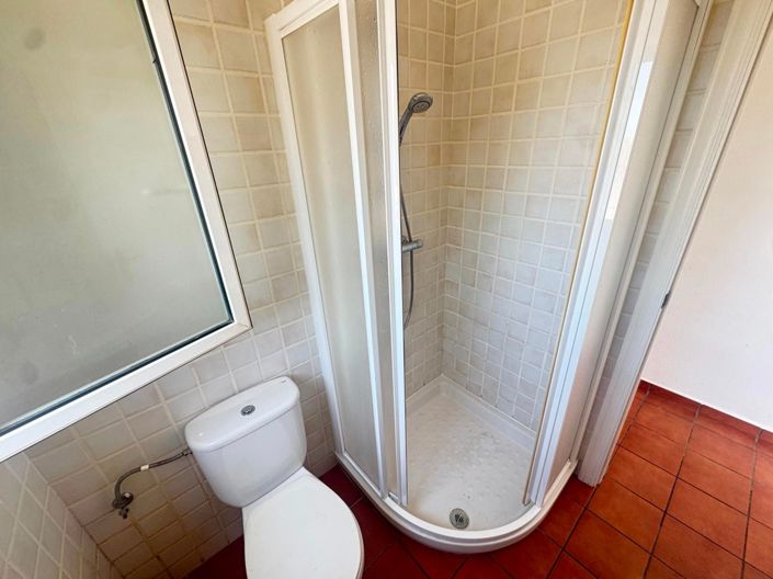 Image No.15-3 Bed House for sale