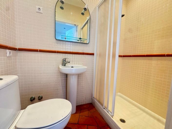 Image No.25-3 Bed House for sale