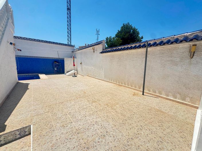 Image No.26-3 Bed House for sale