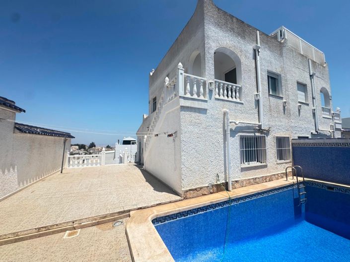 Image No.30-3 Bed House for sale