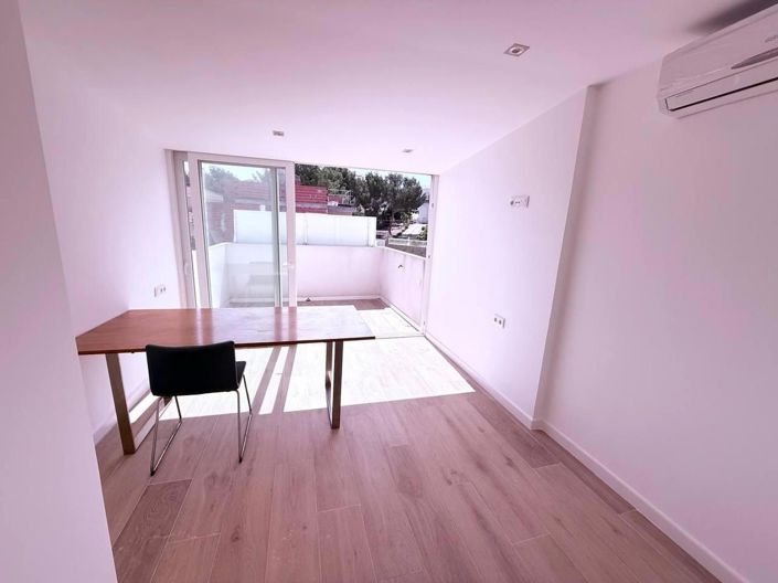 Image No.14-3 Bed House for sale