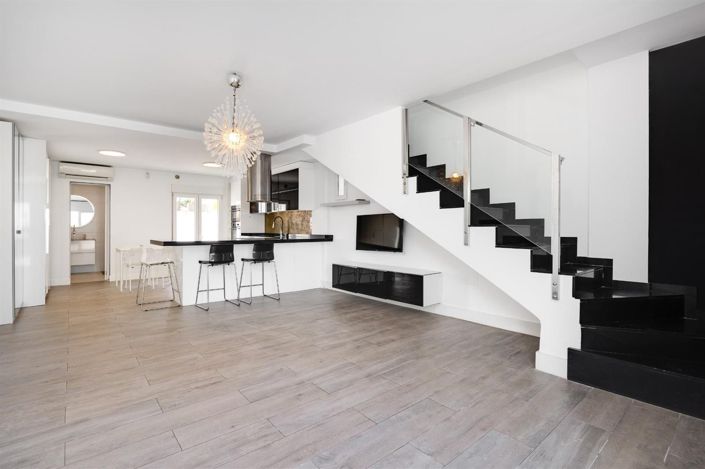 Image No.14-2 Bed Villa for sale