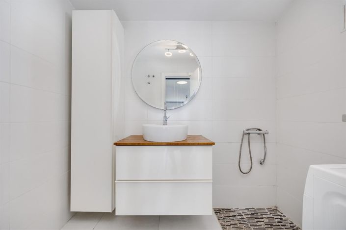 Image No.17-2 Bed Villa for sale