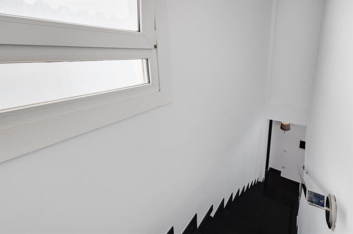 Image No.18-2 Bed Villa for sale