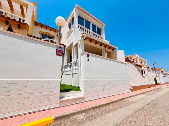 Image No.2-3 Bed House for sale