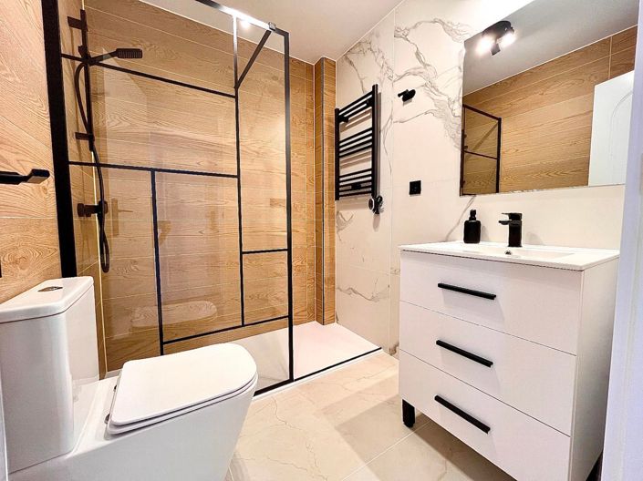 Image No.21-3 Bed House for sale