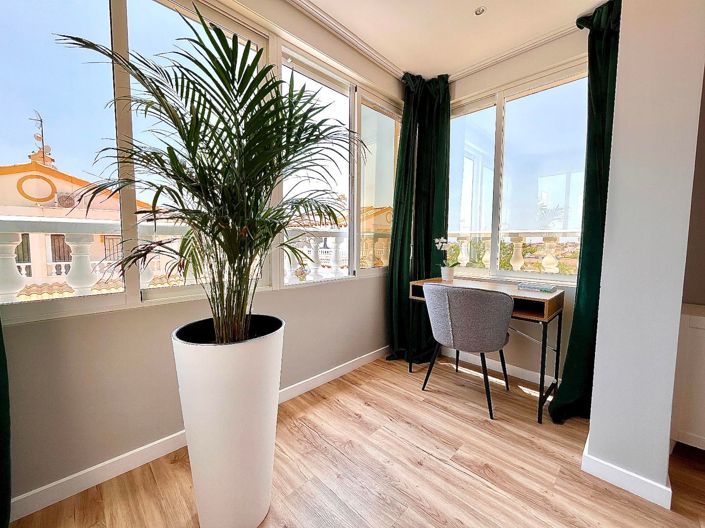 Image No.25-3 Bed House for sale