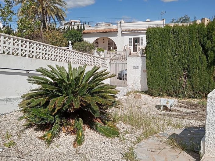 Image No.24-2 Bed House for sale