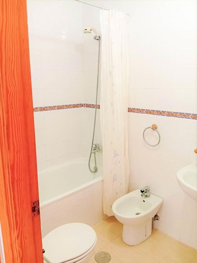 Image No.10-2 Bed Bungalow for sale