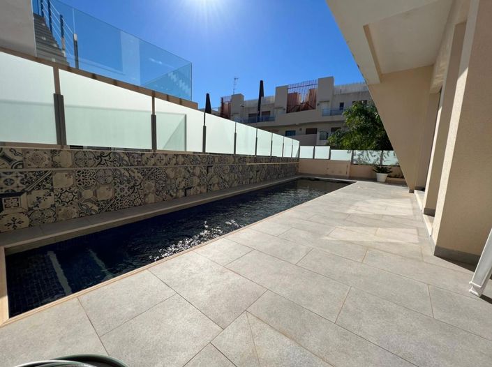 Image No.17-3 Bed Villa for sale