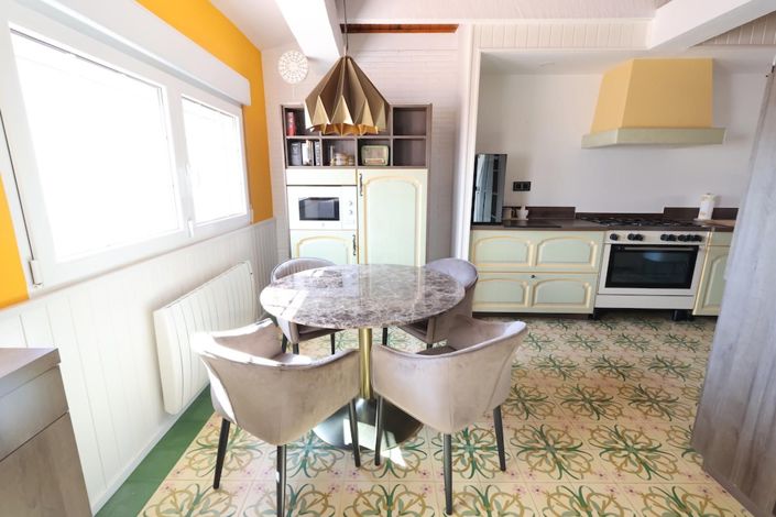 Image No.8-4 Bed Villa for sale