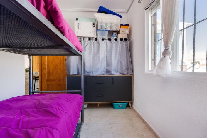 Image No.10-2 Bed Bungalow for sale