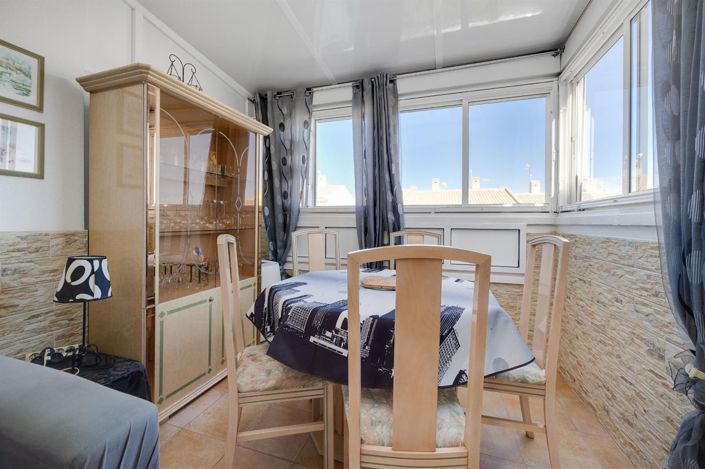 Image No.8-2 Bed Bungalow for sale